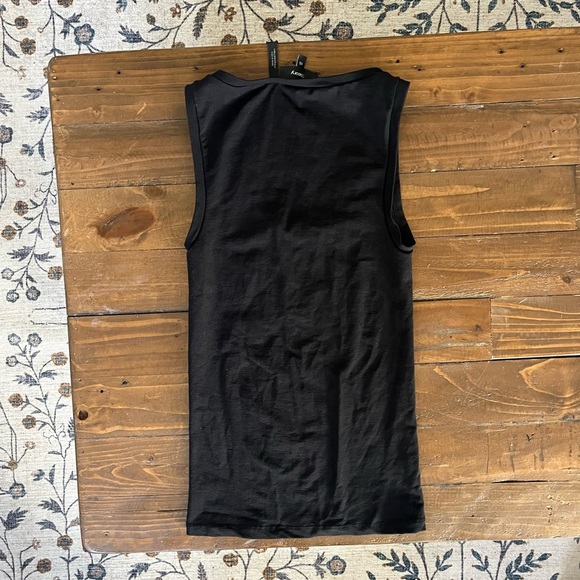 Theory Tubular Tank - Picture 3 of 4